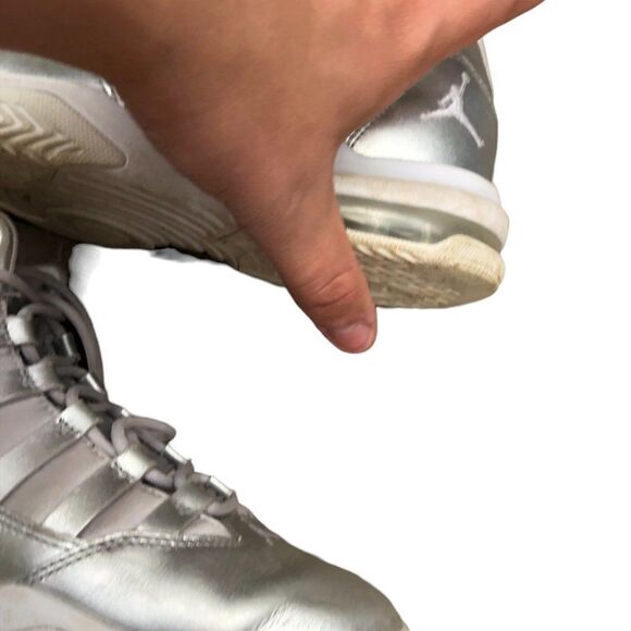 RARE 2018 Air Jordan Max Aura Silv Sz 6 - Picture 11 of 16